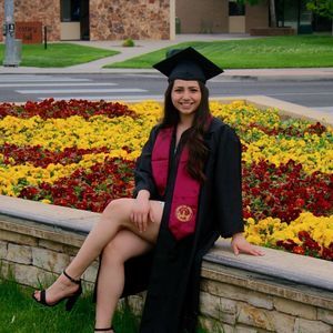 Meet your Posher, Edith